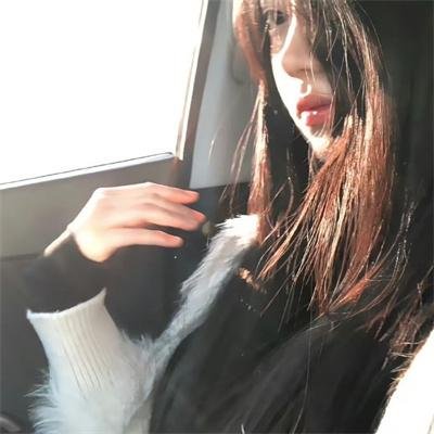 毛衣女郎